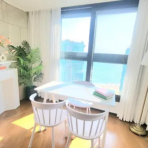 Apartment Haeundae Lavender House-irua, Busan