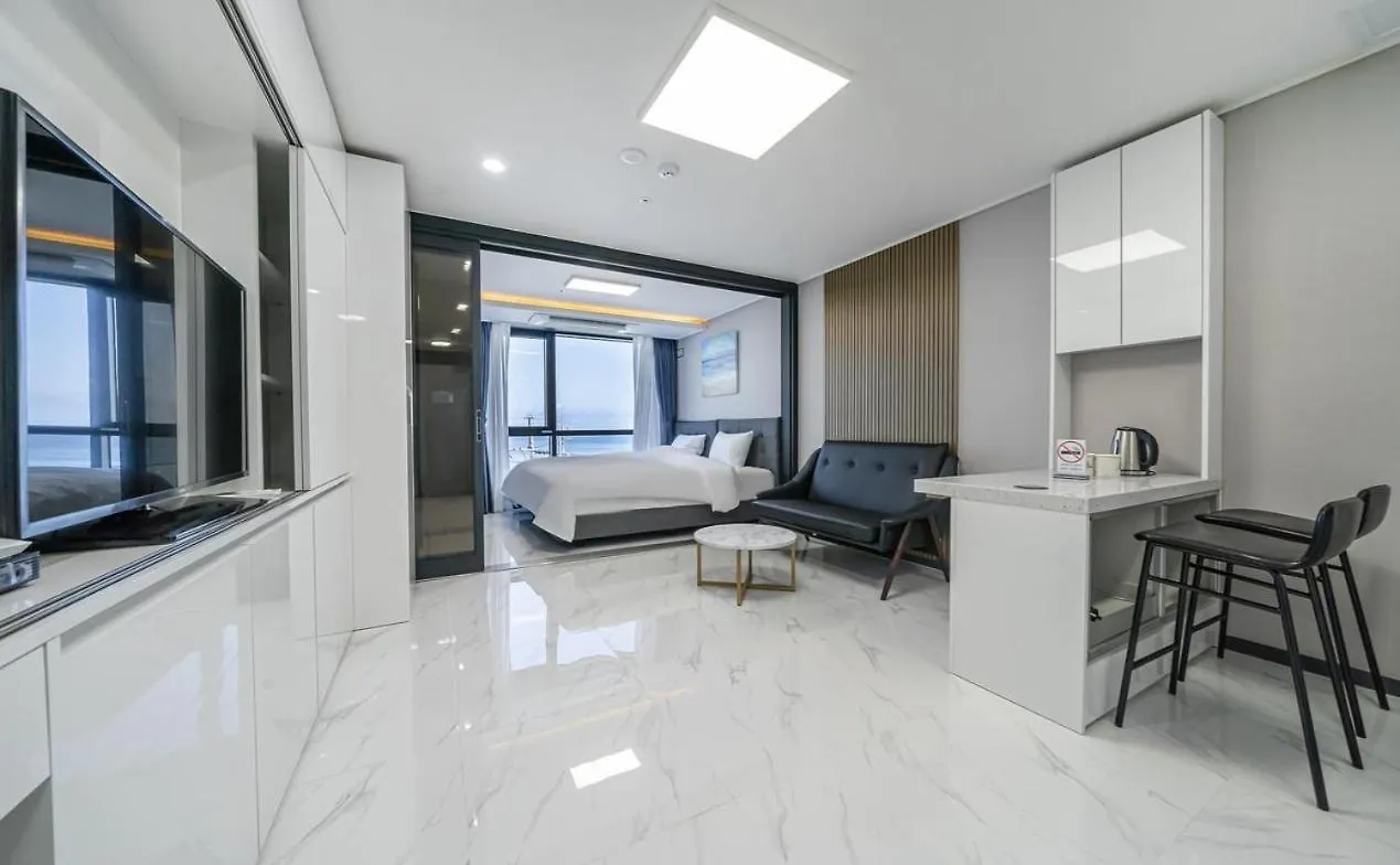 Aparthotel Songjeong Blue Castle Hotel Busan