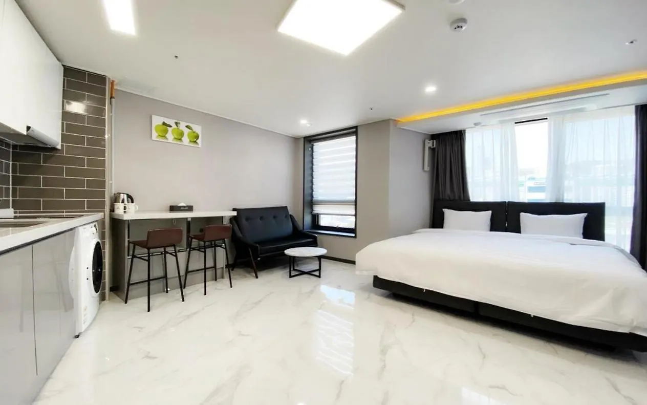Aparthotel Songjeong Blue Castle Hotel Busan